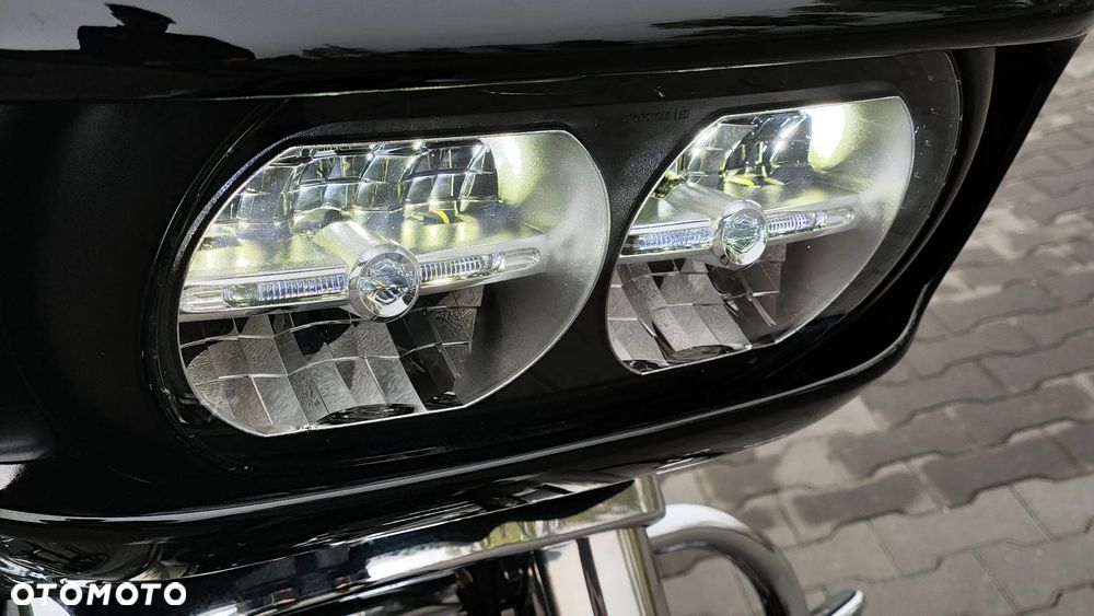 Harley-Davidson Touring Road Glide - 19