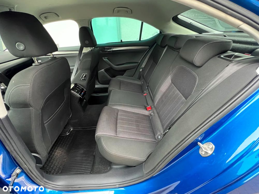 Skoda Superb 2.0 TDI SCR Style DSG - 17