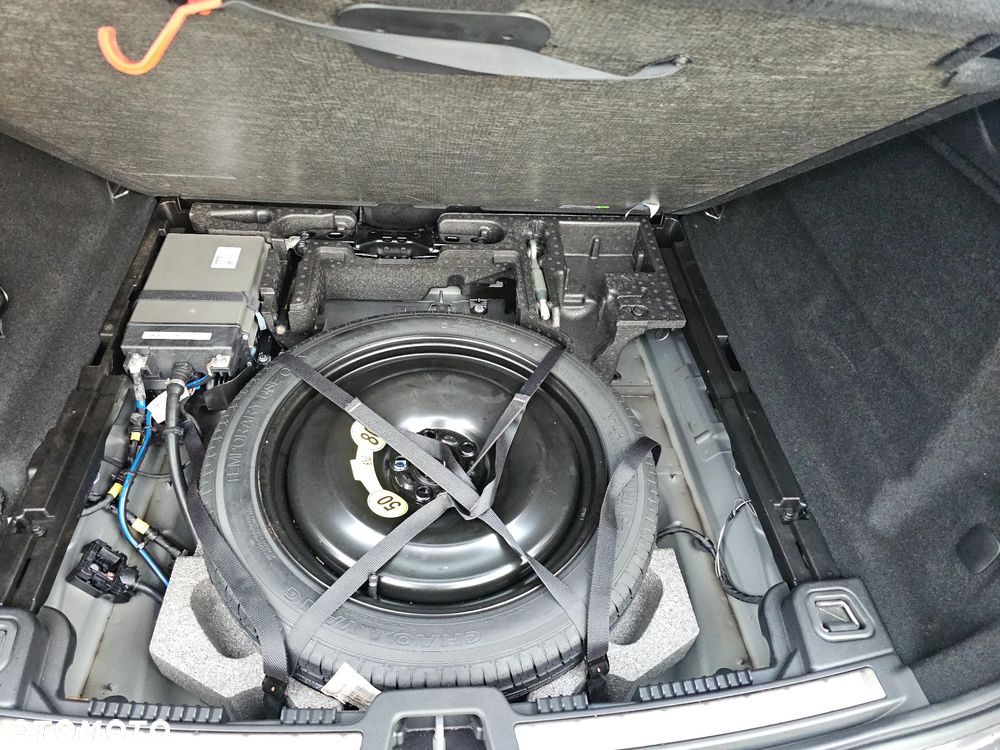 Volvo XC 60 B5 B AWD Ultimate Black Edition - 11