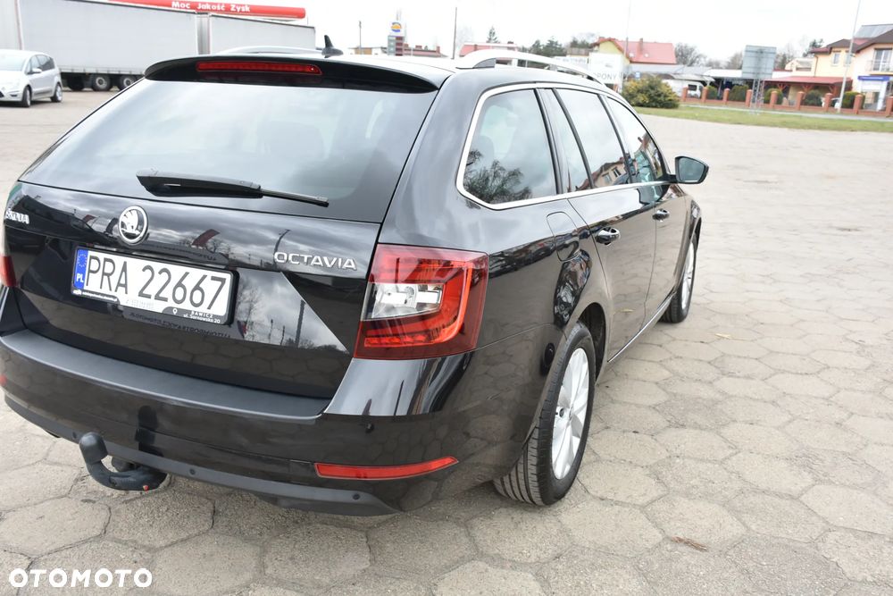 Skoda Octavia 2.0 TDI DSG Ambition - 9