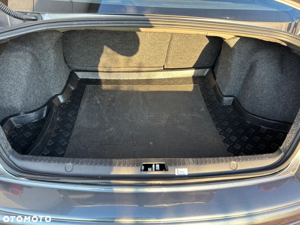 Mitsubishi Lancer 1.8 Intense - 9