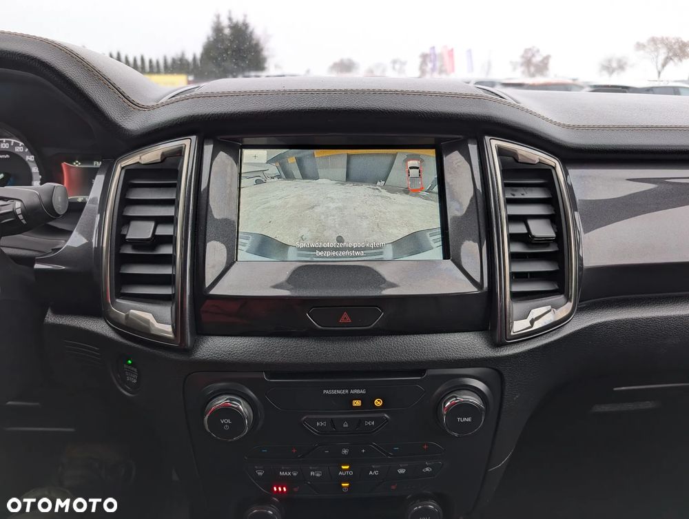 Ford Ranger 2.0 EcoBlue 4x4 DC Wildtrak - 32