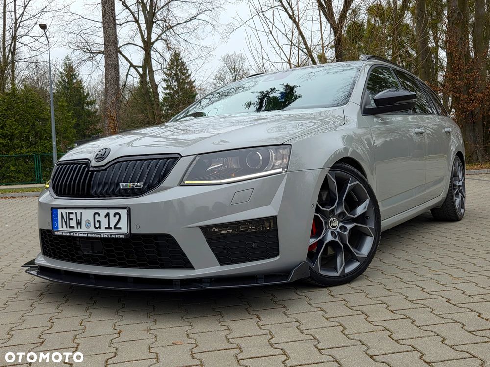 Skoda Octavia 2.0 TDI DSG RS - 1