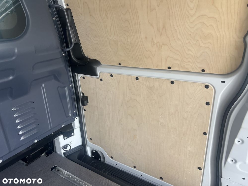 Mercedes-Benz Vito - 16