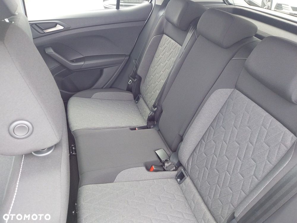 Volkswagen T-Cross - 17