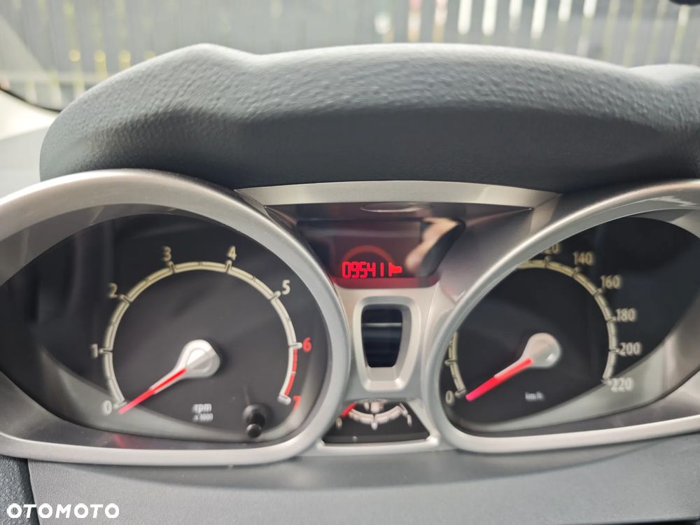 Ford Fiesta 1.25 Titanium - 6