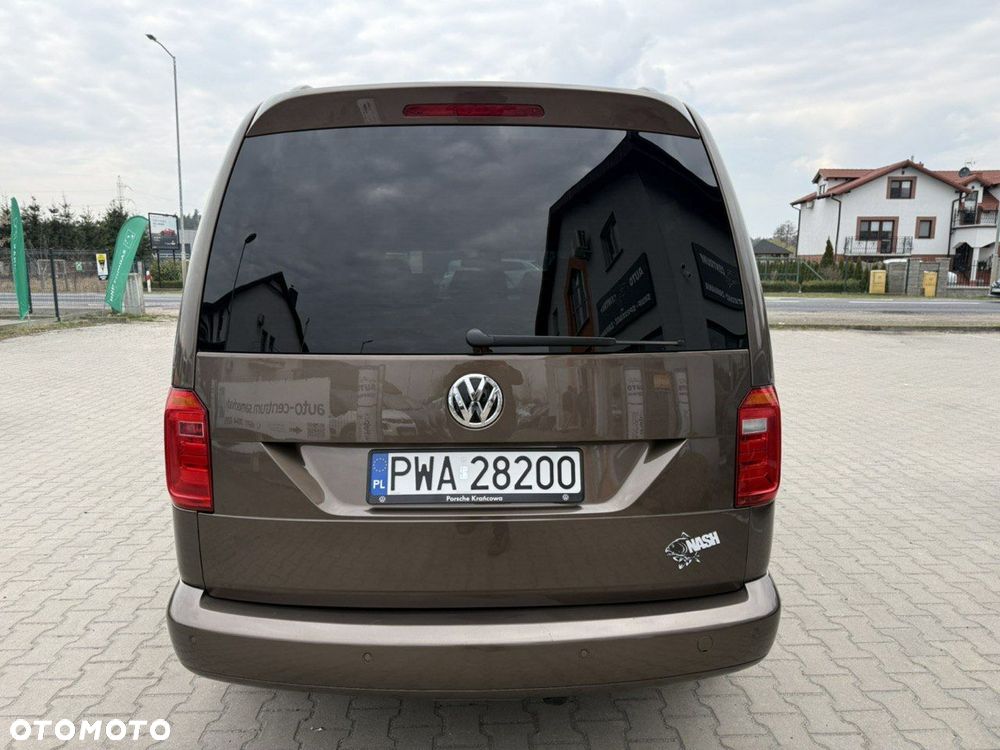 Volkswagen Caddy Highline DSG - 8