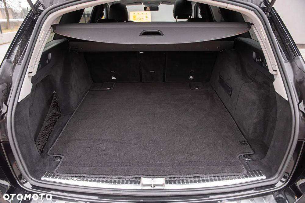 Mercedes-Benz Klasa E 220 d Business Edition 9G-TRONIC - 33