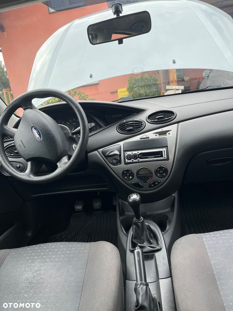 Ford Focus 1.6 X100 - 20