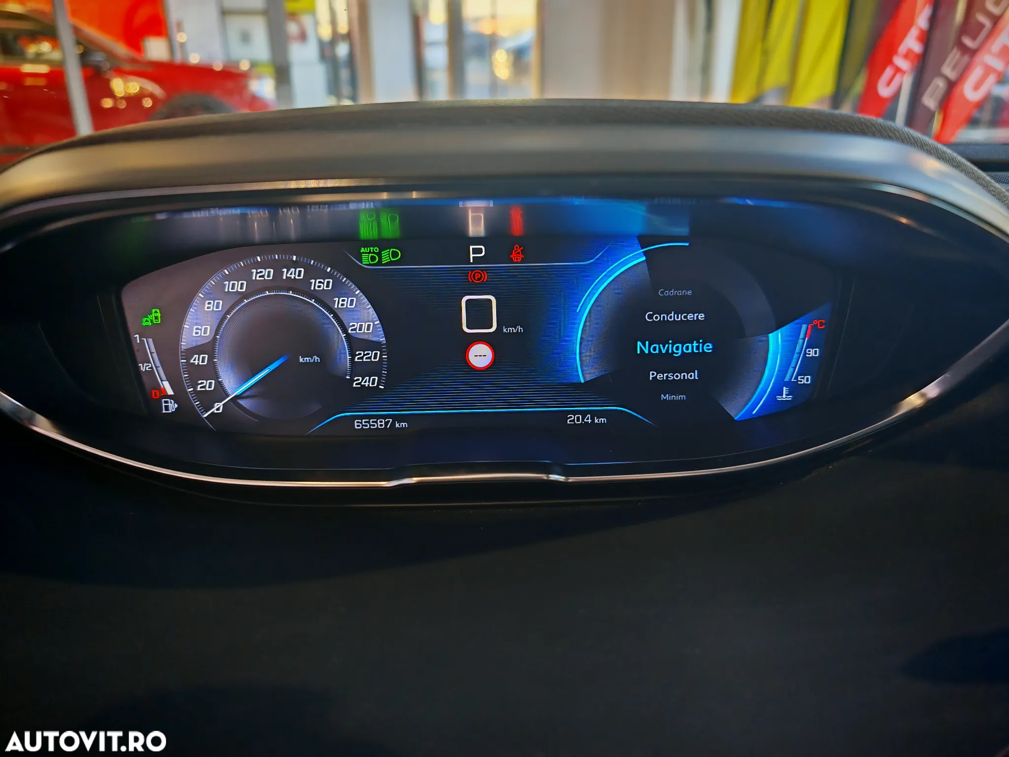 Peugeot 3008 1.2 PureTech S&S EAT8 Allure - 21