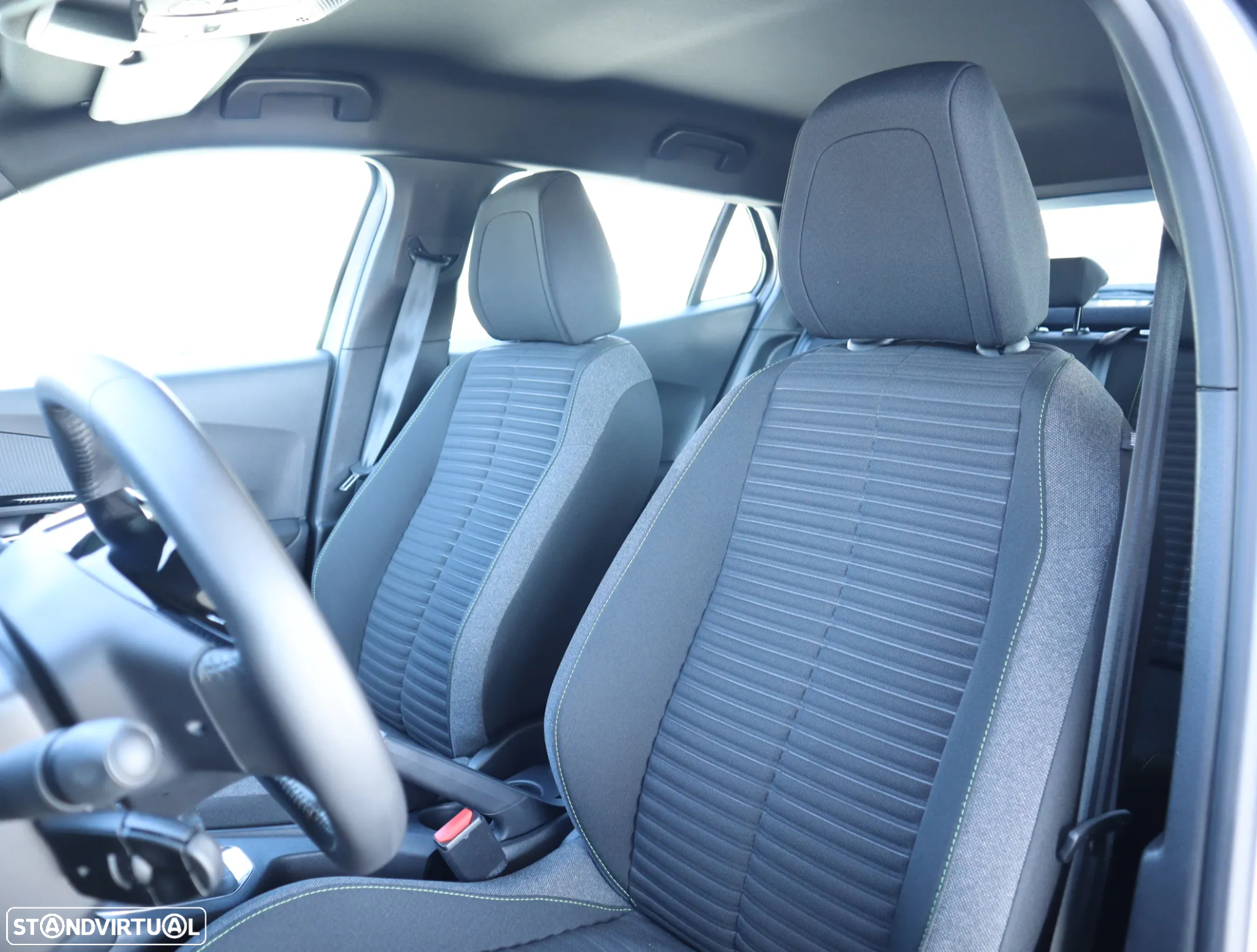Peugeot 2008 1.2 PureTech Active - 27