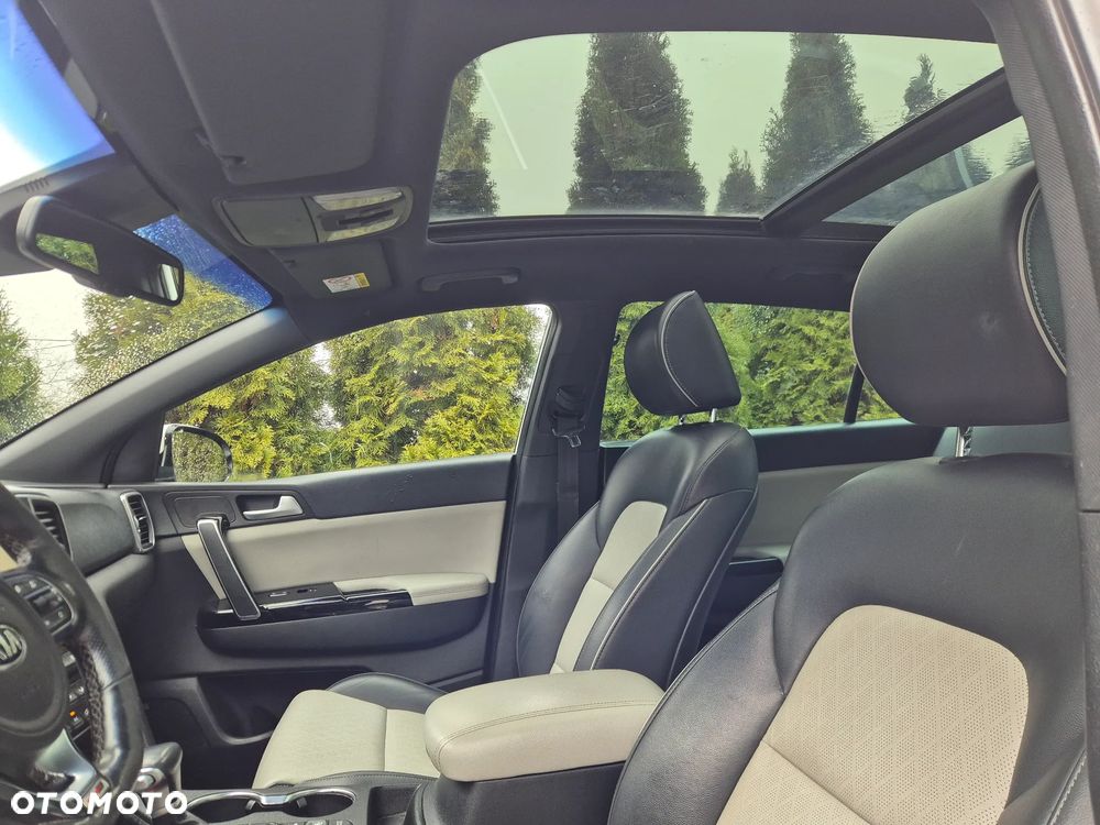 Kia Sportage - 10