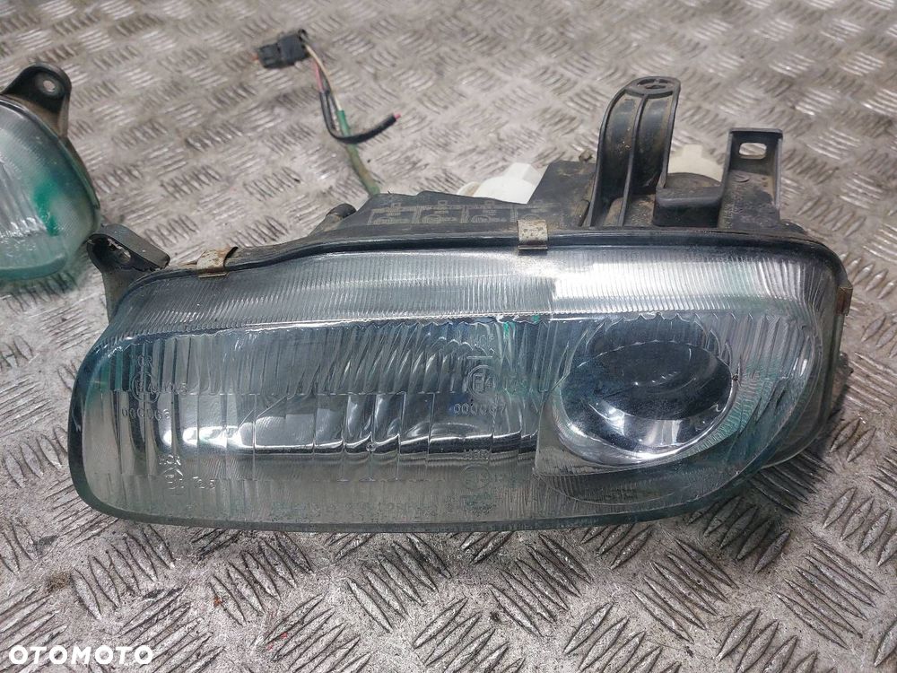 LAMPA LEWY PRZÓD + PRAWY PRZÓD MAZDA 323F BA DEPO - 2