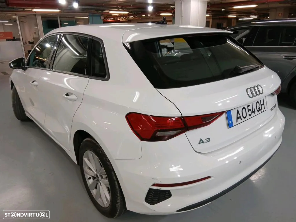 Audi A3 Sportback 30 TFSI S tronic - 2