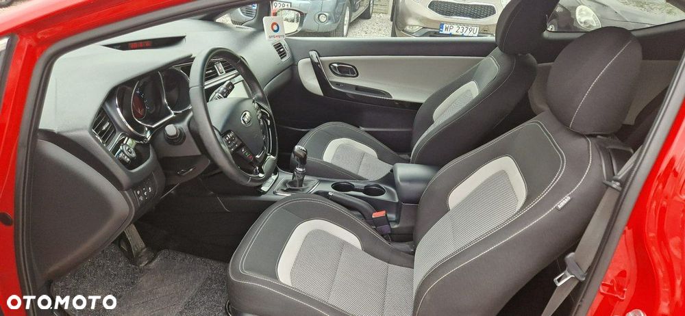 Kia ProCeed - 19