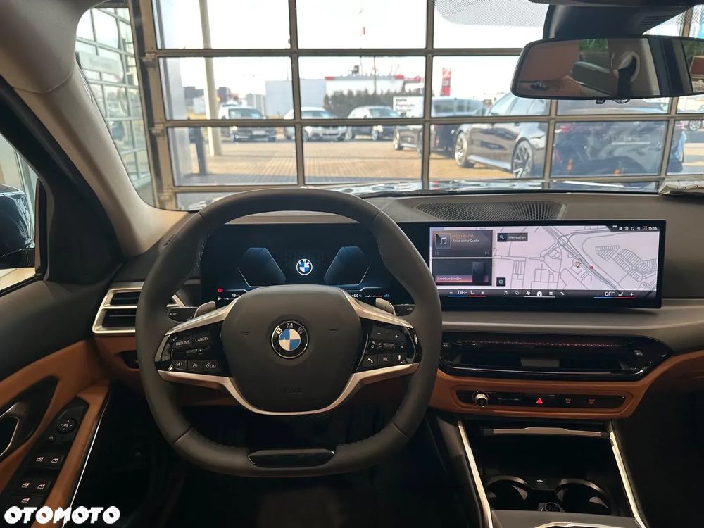 BMW Seria 3 318i M Sport - 11