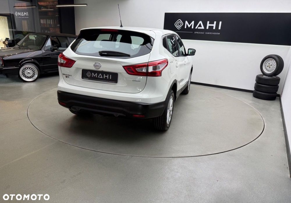 Nissan Qashqai - 11
