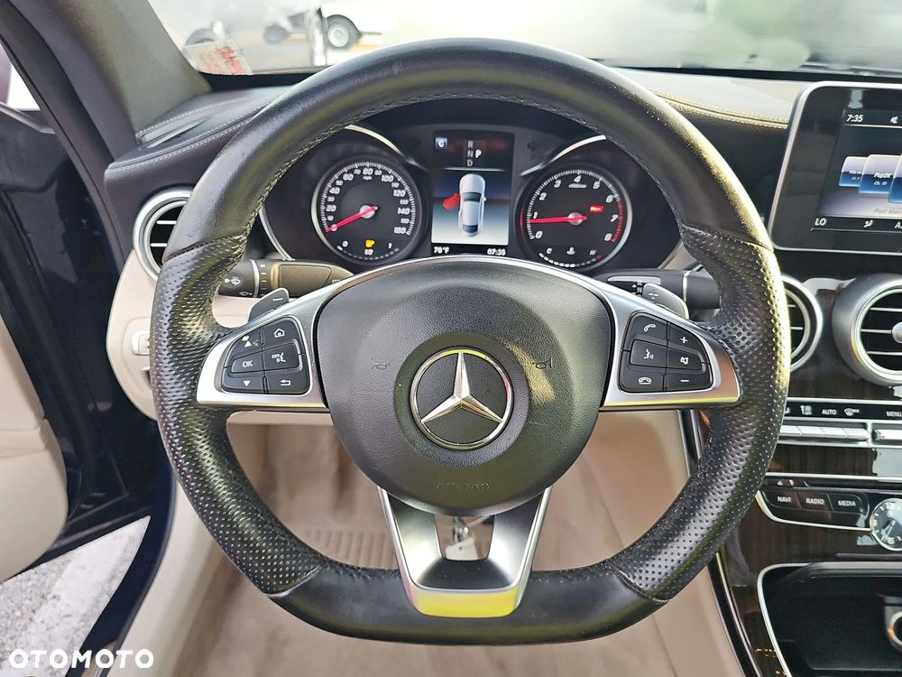 Mercedes-Benz Klasa C 300 Coupe 7G-TRONIC AMG Line - 10