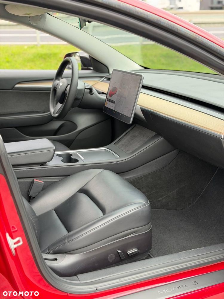 Tesla Model 3 - 13