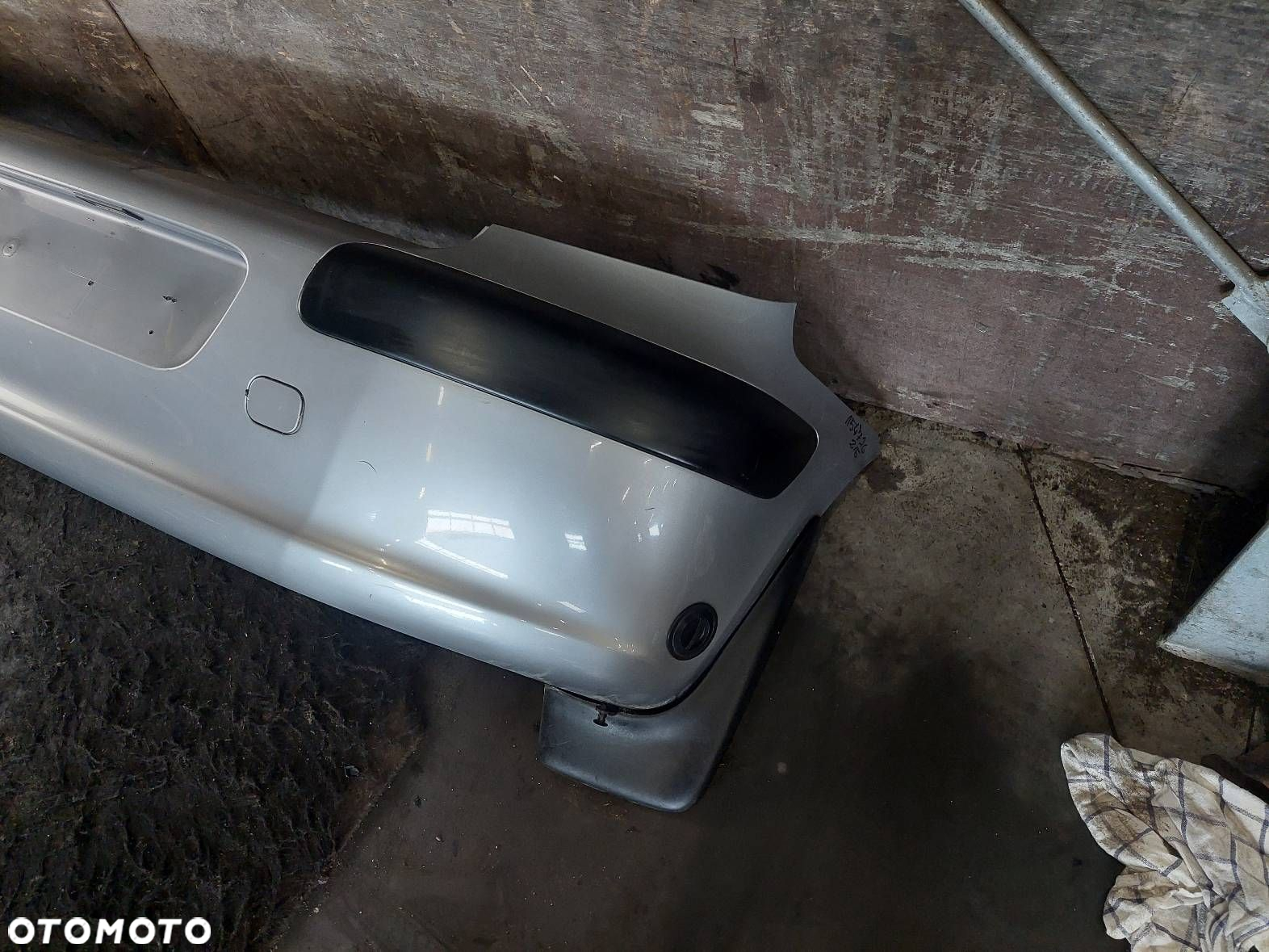 LAMPA LEWY TYŁ + PRAWY TYŁ PEUGEOT 307 I HB 5D - 28