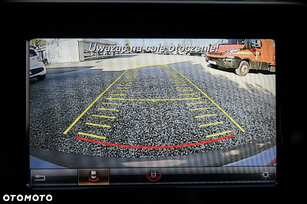 Mercedes-Benz CLA 180 Urban - 25