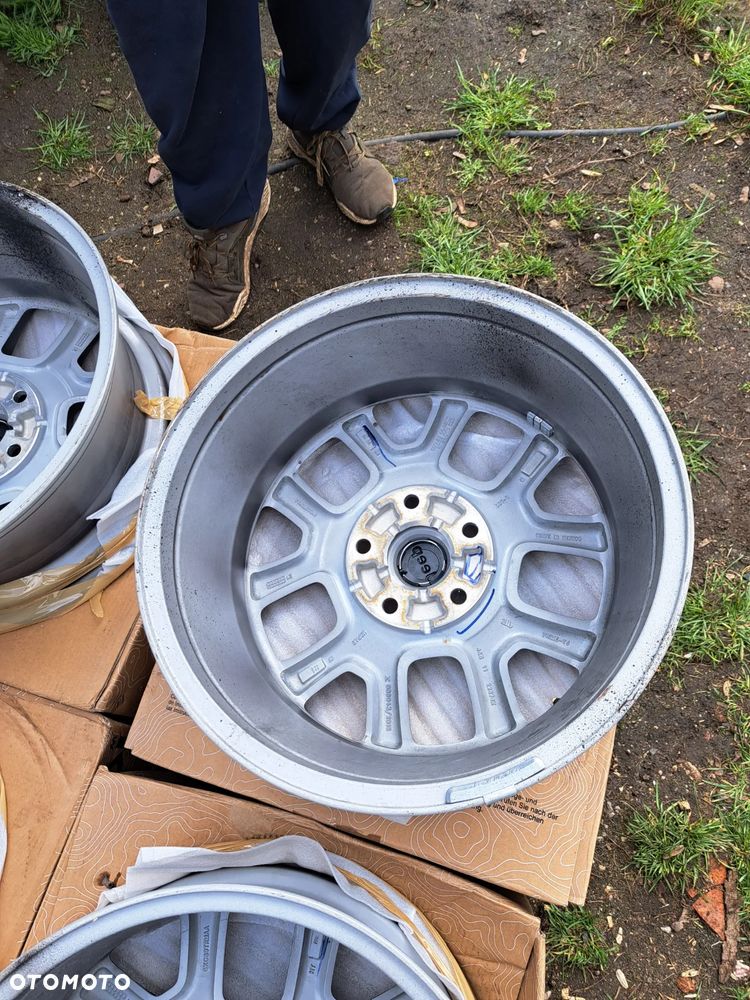 Felgi Aluminiowe Jeep Gladiator Wrangler JL 18x7.5J 44.45MM 5x127 6KC89TRMAA Felgi Aluminiowe Jeep Wrangler JL Gladiator 7.5Jx18 ET 44.45 5x127 6KC89TRMAA - 8