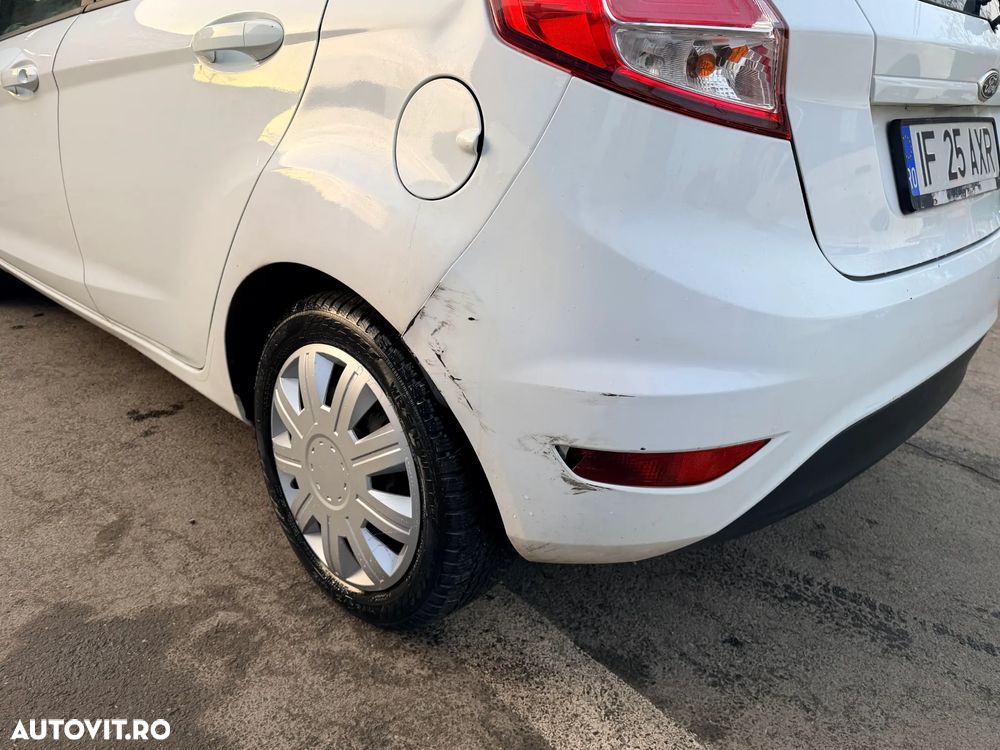 Ford Fiesta - 8
