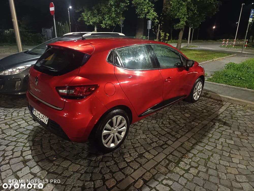 Renault Clio - 8