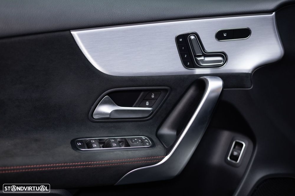 Mercedes-Benz A 180 Limousine d AMG Line Aut. - 29