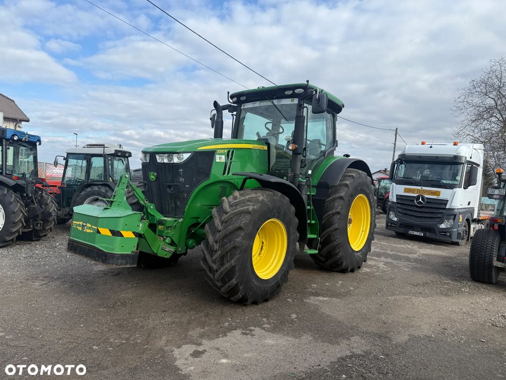 John Deere 7250R - 1