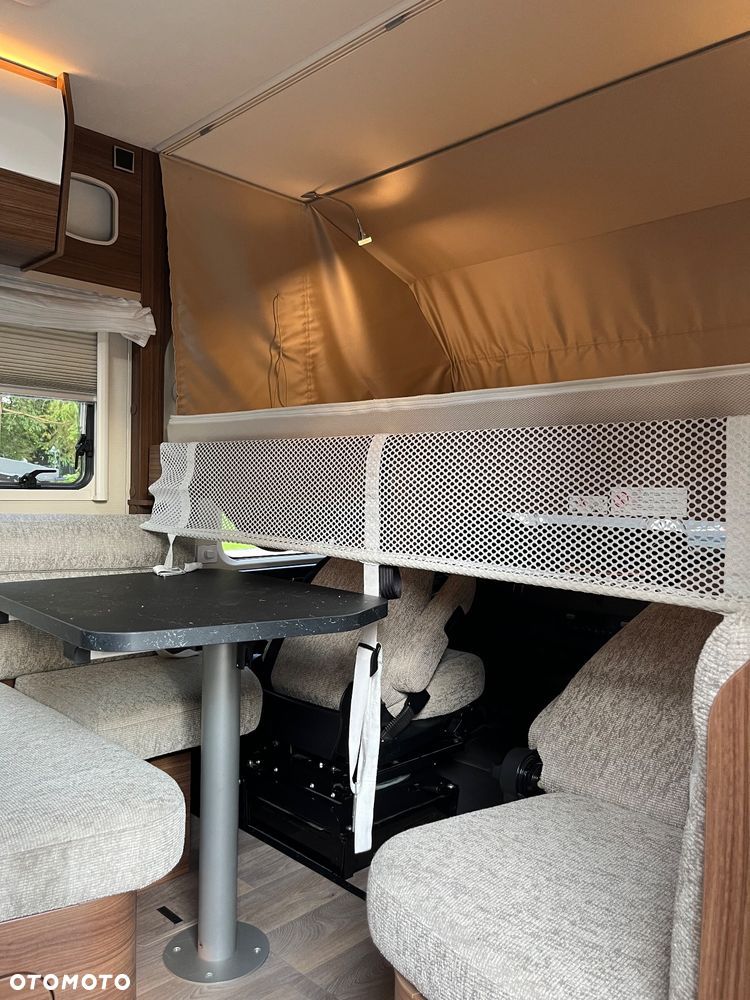 Mercedes-Benz Hymer - 22