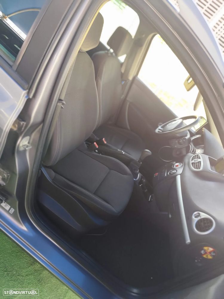 Renault Clio Break 1.5 dCi Dynamique S - 38