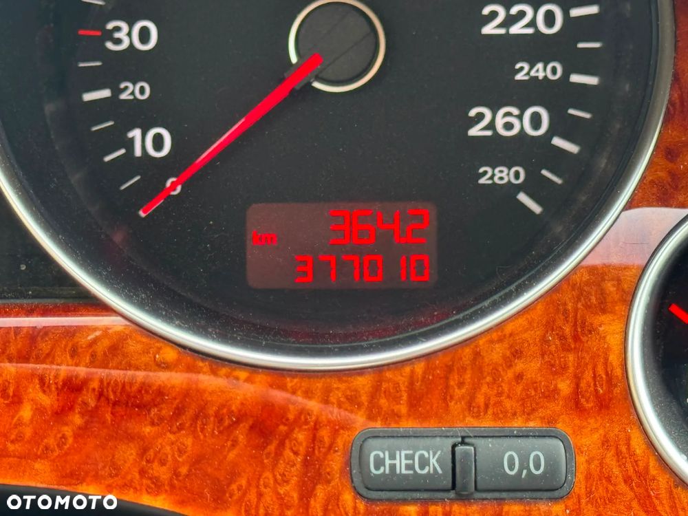 Audi A8 4.2 TDI DPF Quattro - 28