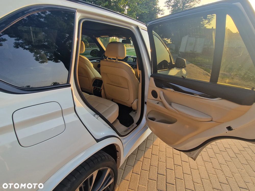 BMW X5 3.5i xDrive - 23
