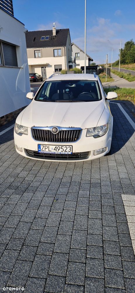 Skoda Superb 2.0 TDI Elegance DSG - 5