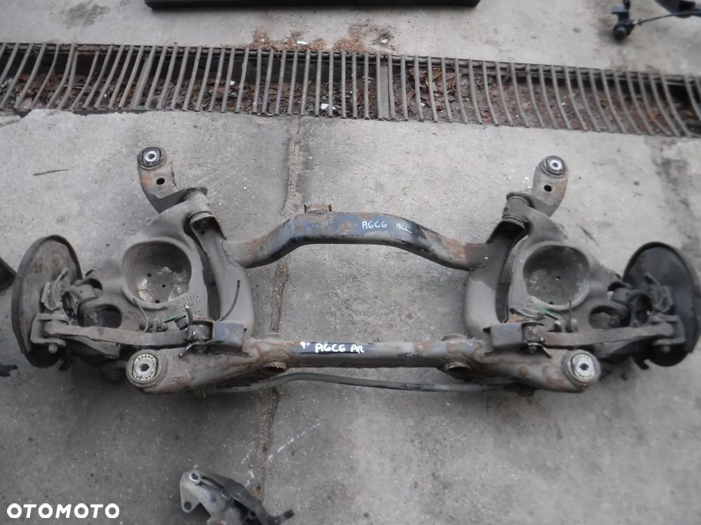 Audi A6 C6 allroad zawieszenie belka wozek zwrotnice tyl - 1