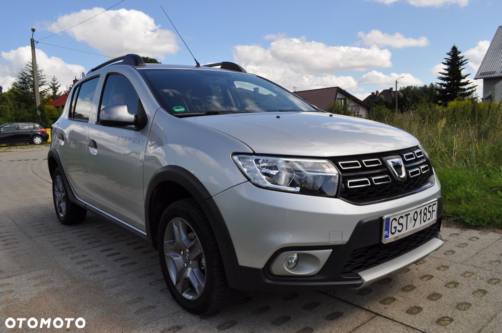 Dacia Sandero 0.9 TCe SL Celebration S&S EU6 - 9