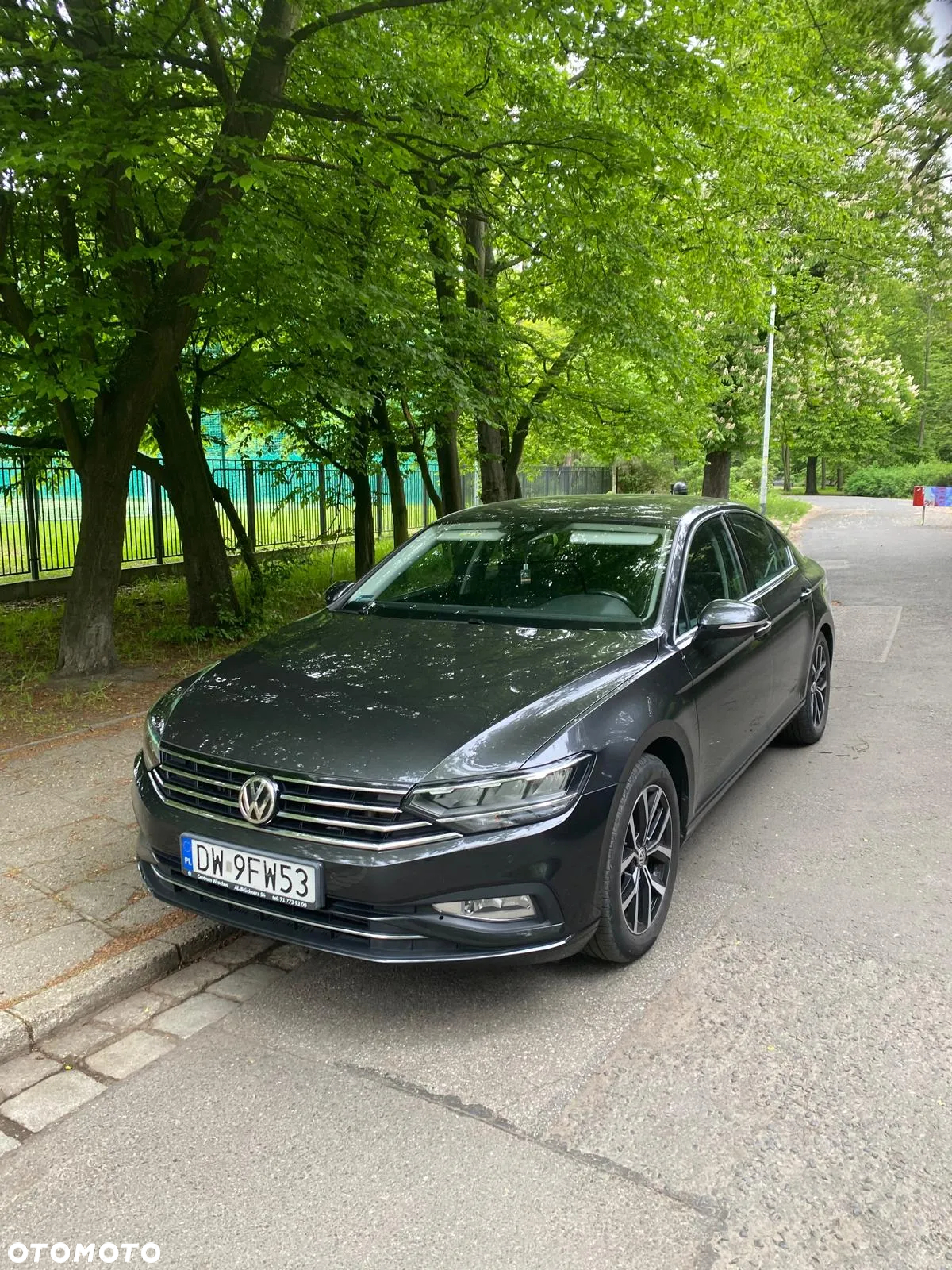 Volkswagen Passat 2.0 TDI Business DSG - 2