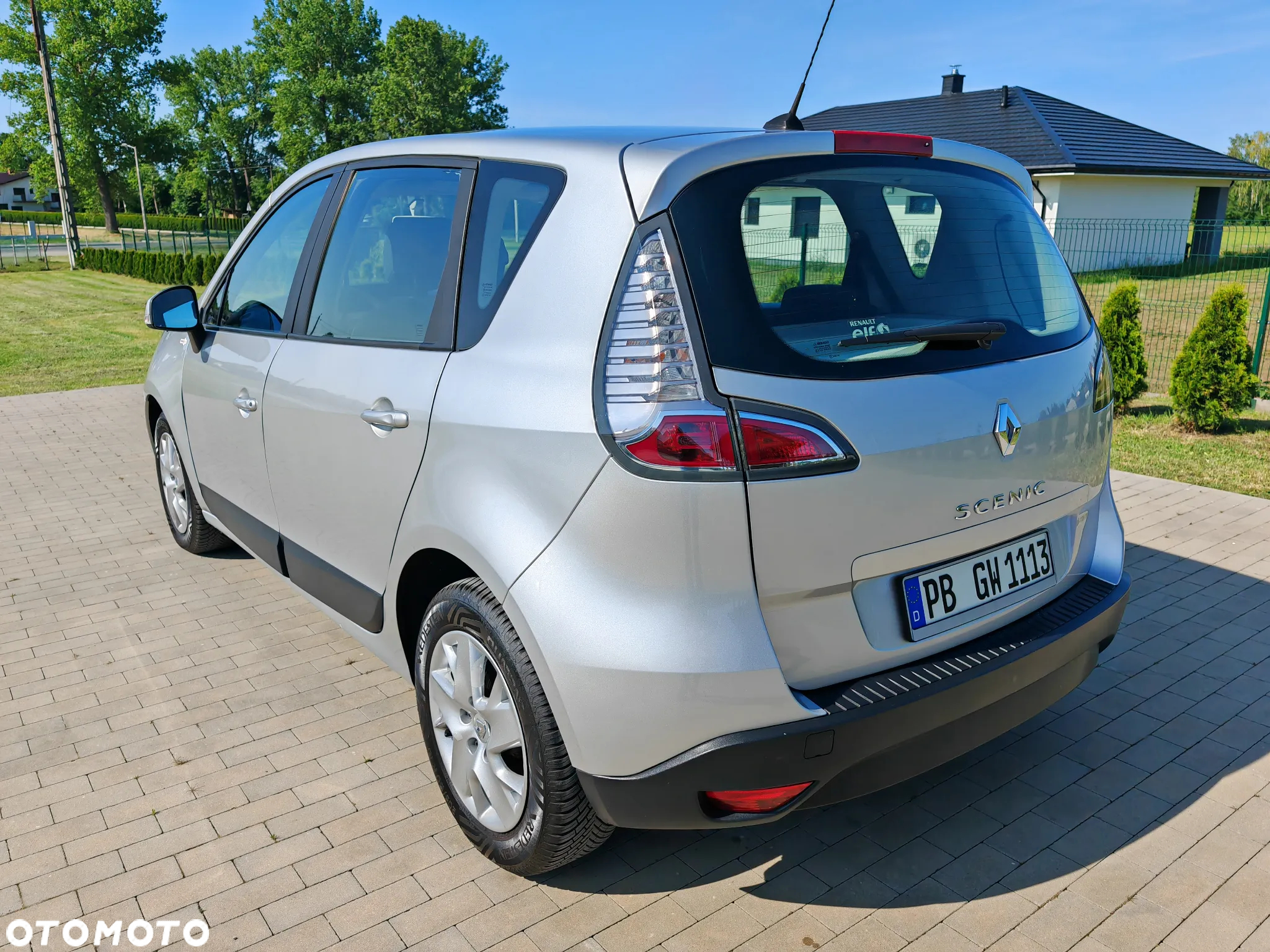 Renault Scenic 1.6 16V 110 TomTom Edition - 5