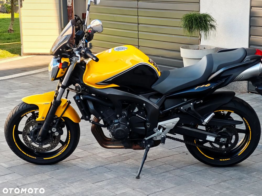 Yamaha FZ6 - 15