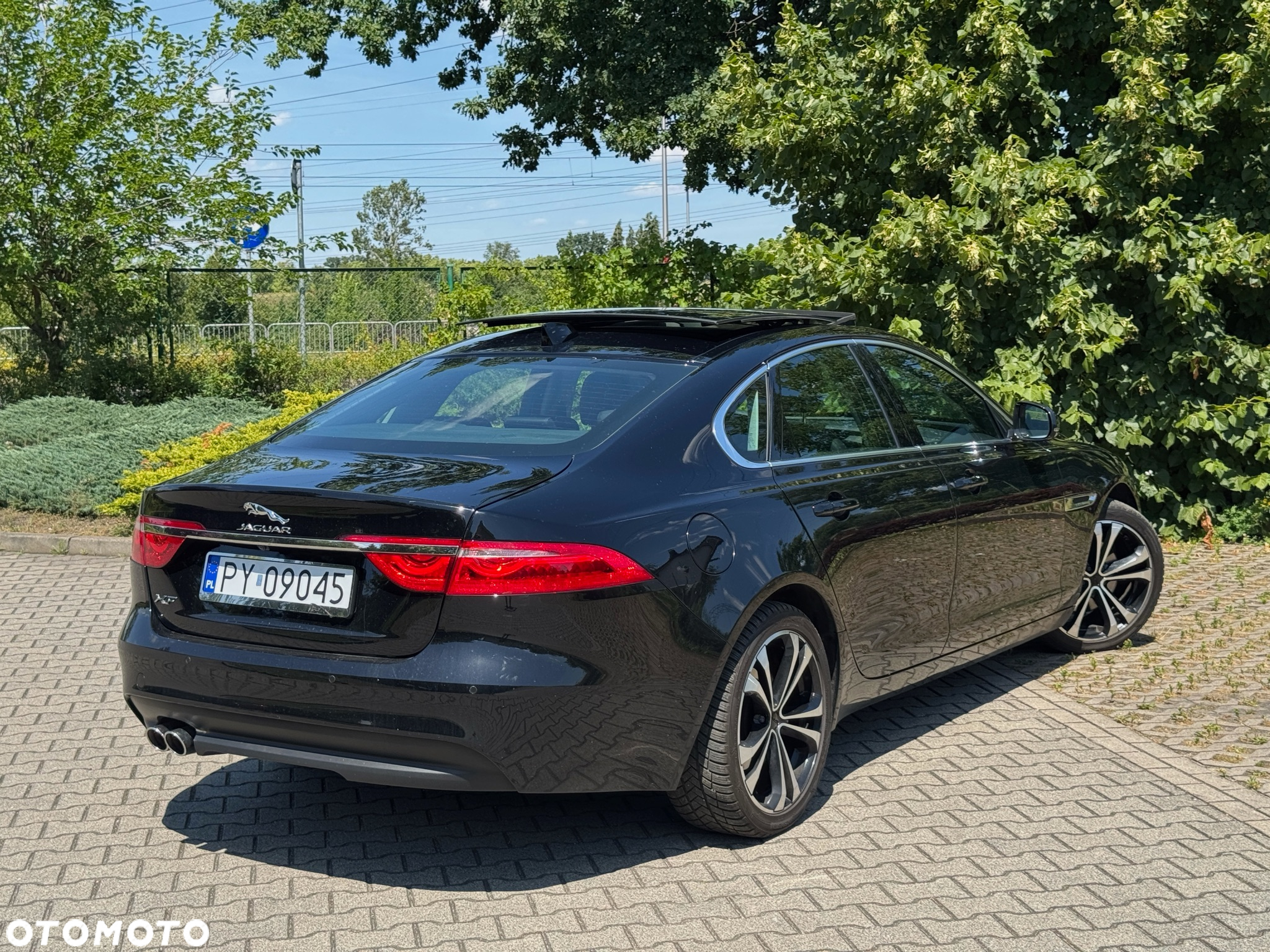 Jaguar XF 2.0 i4D Prestige - 8