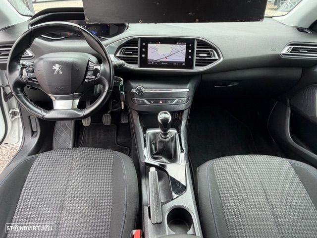 Peugeot 308 SW 1.5 BlueHDi Style - 17