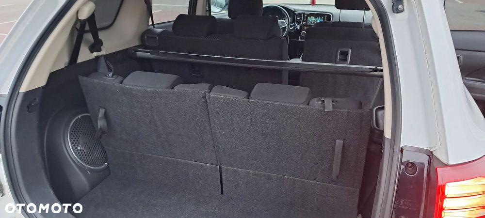 Mitsubishi Outlander 2.0 Intense + 4WD CVT - 15