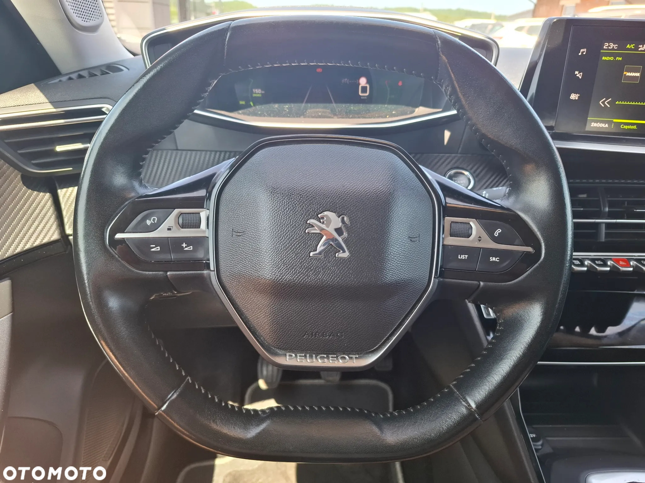 Peugeot 2008 - 23