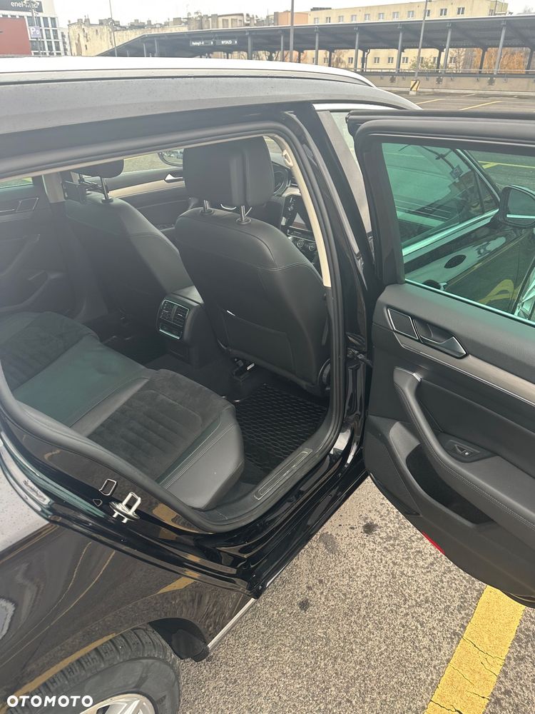 Volkswagen Passat Variant 1.5 TSI EVO Highline DSG - 14