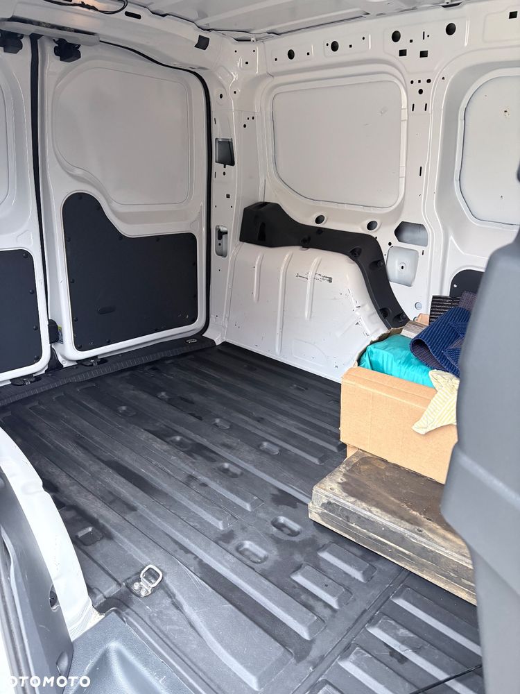 Volkswagen Caddy - 12