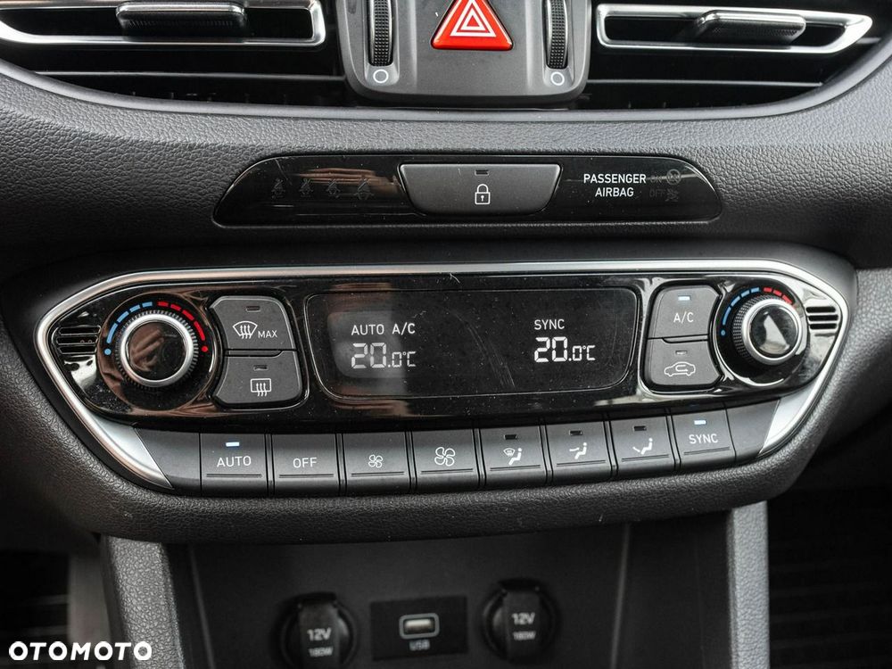 Hyundai i30 1.5 DPI Smart - 17