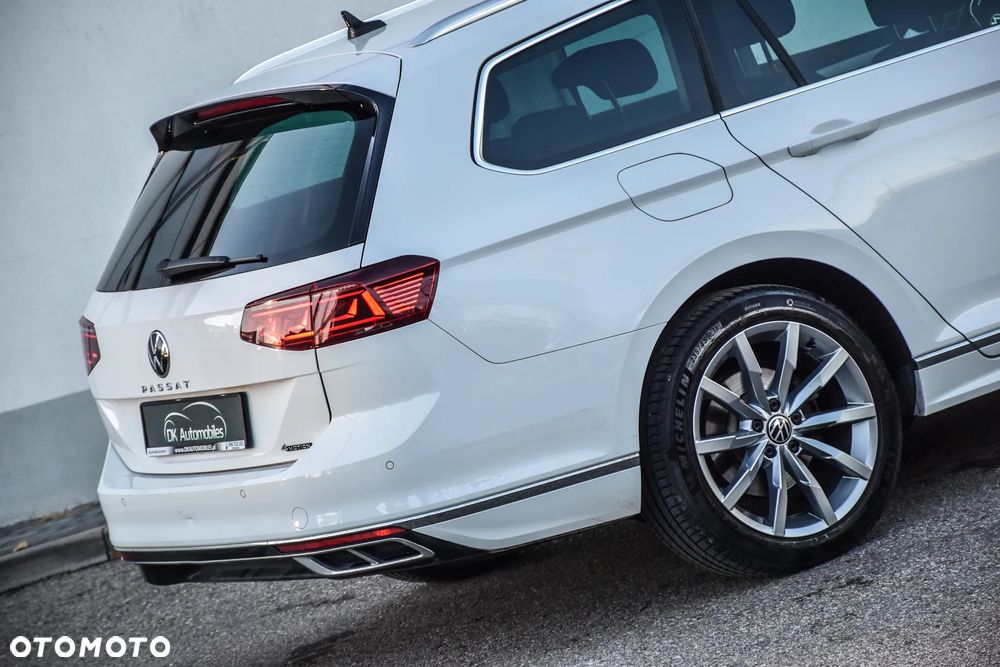 Volkswagen Passat 2.0 TDI SCR DSG 4Motion Elegance - 12