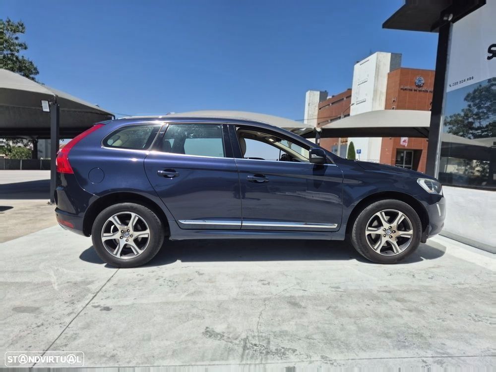Volvo XC 60 2.0 D4 DRIVe Momentum - 8