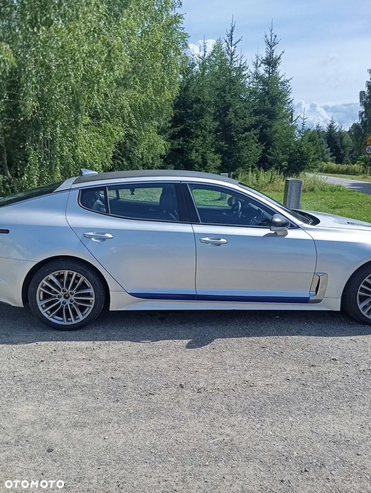 Kia Stinger 2.0 T-GDI GT Line - 4